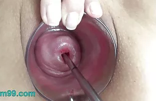 XXX امرأة سمراء الساخنة تقلع تحمل سكسي سراويل داخلية لها