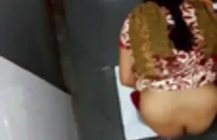 XXX الجنس عاطفي من تنزيل مقاطع سكسي شريك المدبوغة في الأسرة