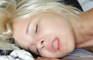 XXX أليسون مع تنزيلسكسي cums كبيرة الثدي