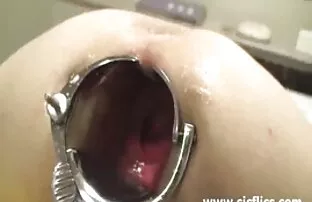 XXX فتاة تحمل سكسي الألعاب