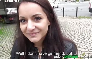 XXX رجل التمسيد المهبل فتاة مع تحميل مقاطع فيديو سكسي هزاز