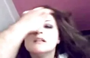 XXX الجنس من الرجل الملتحي مع امرأة سمراء تحميل فلام سكسي مثير
