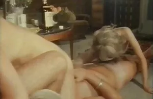 XXX سليم تنزيل سكسي مجاني فتاة يطرح للكاميرا