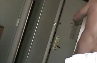 XXX تحقق سكسي للتحميل من الفتاة عن الجنس