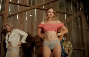 XXX أصلع الرجل الملاعين تنريل سكسي فتاة